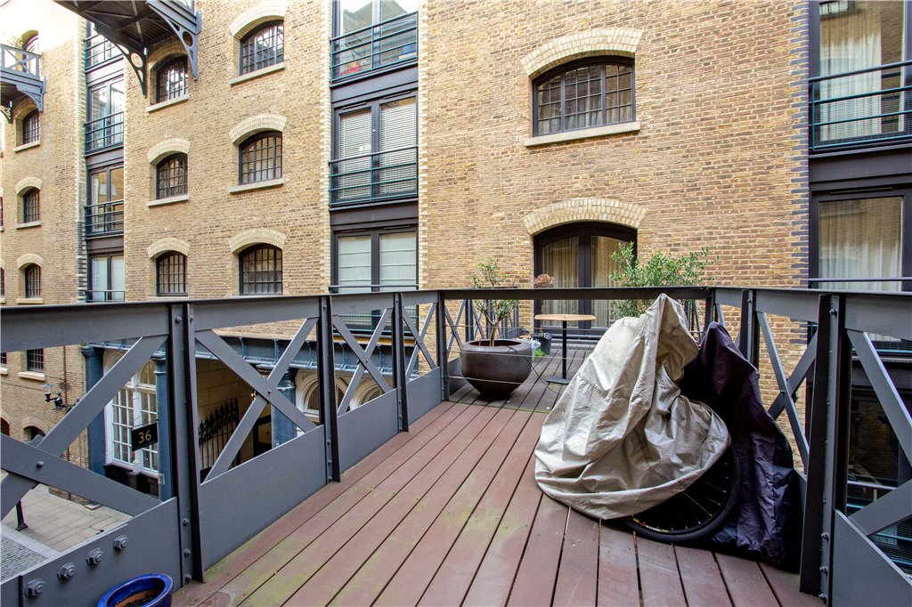 2 bed apartment for sale in Cardamom Building, 31 Shad Thames 6