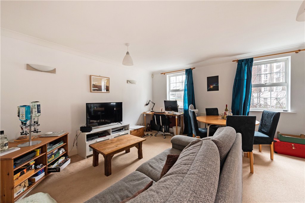 2 bed apartment for sale in Sapphire Court, 1 Ensign Street 2