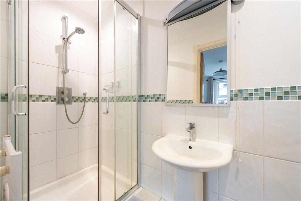 2 bed apartment for sale in Sapphire Court, 1 Ensign Street 12
