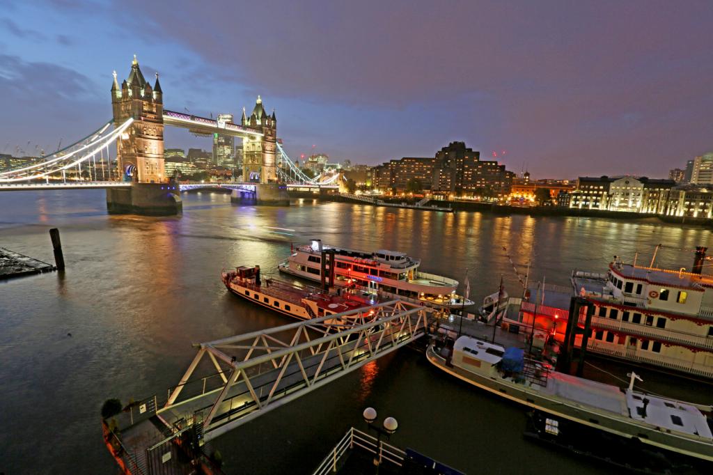 4 bed apartment for sale in Butlers Wharf Building, 36 Shad Thames 8