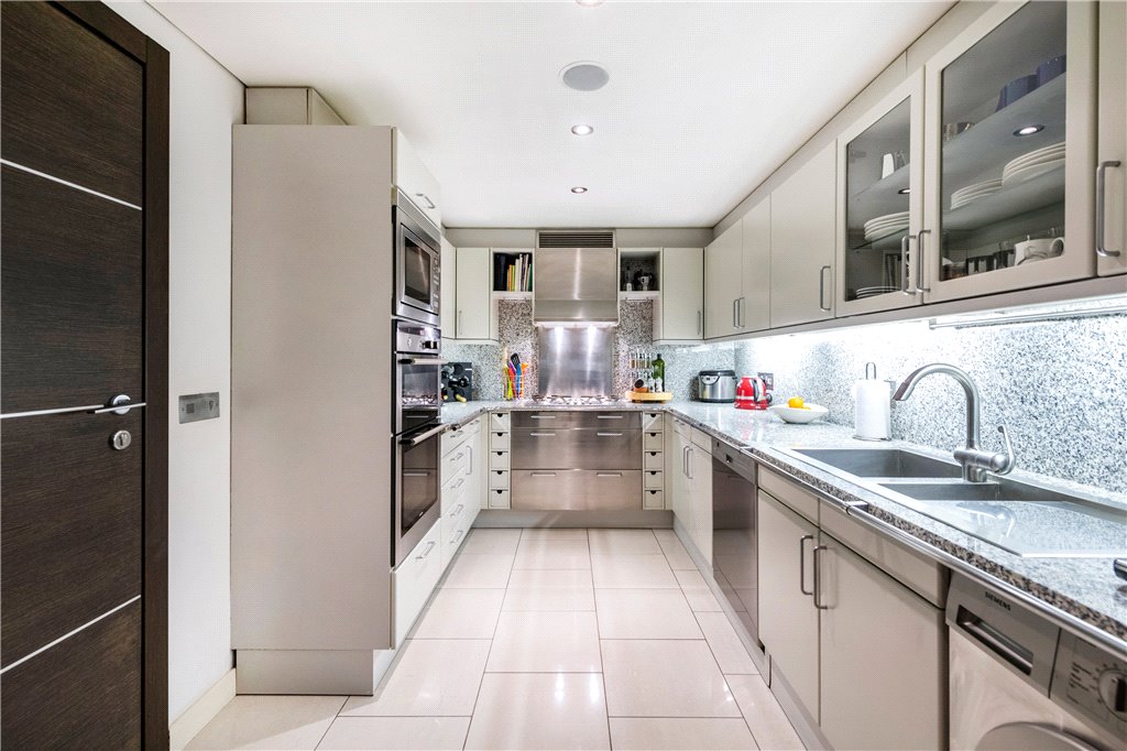 2 bed apartment for sale in Butlers Wharf Building, 36 Shad Thames 3