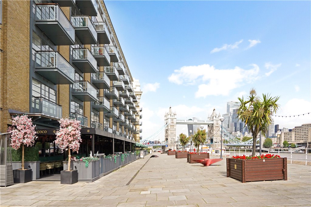 2 bed apartment to rent in Spice Quay Heights, 32 Shad Thames 0