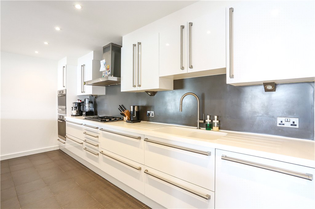 3 bed apartment for sale in Shad Thames, London  - Property Image 7