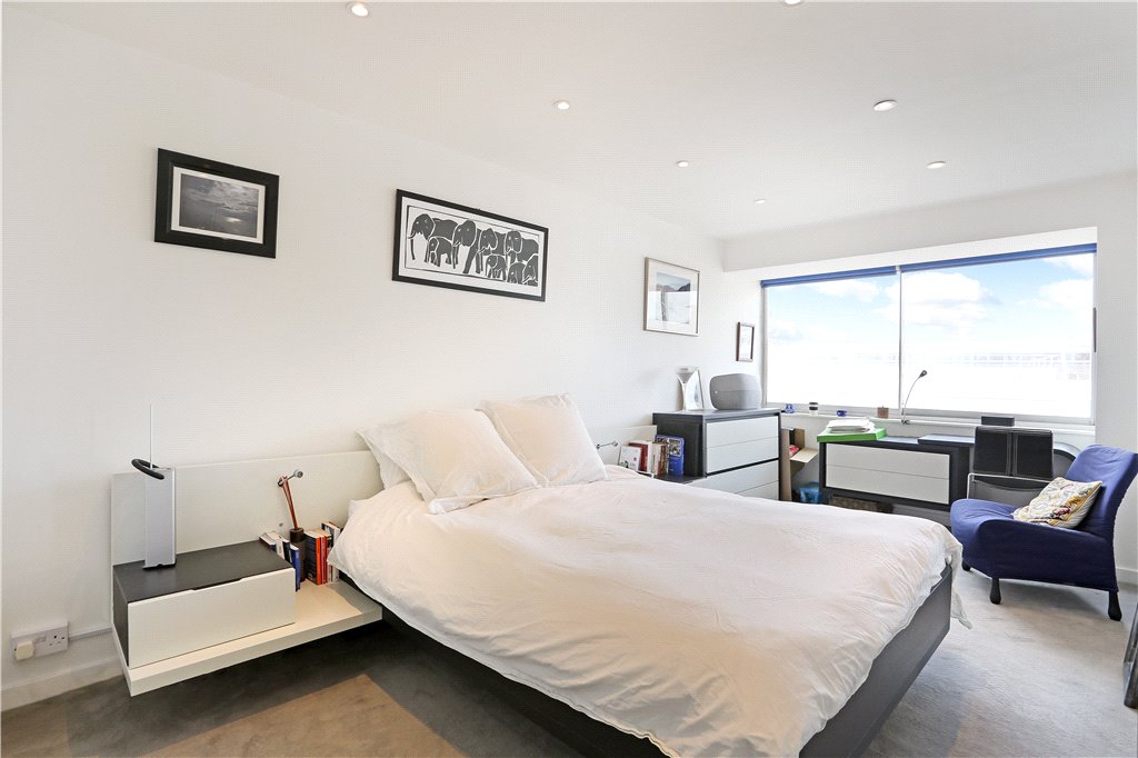 3 bed apartment for sale in Shad Thames, London  - Property Image 11