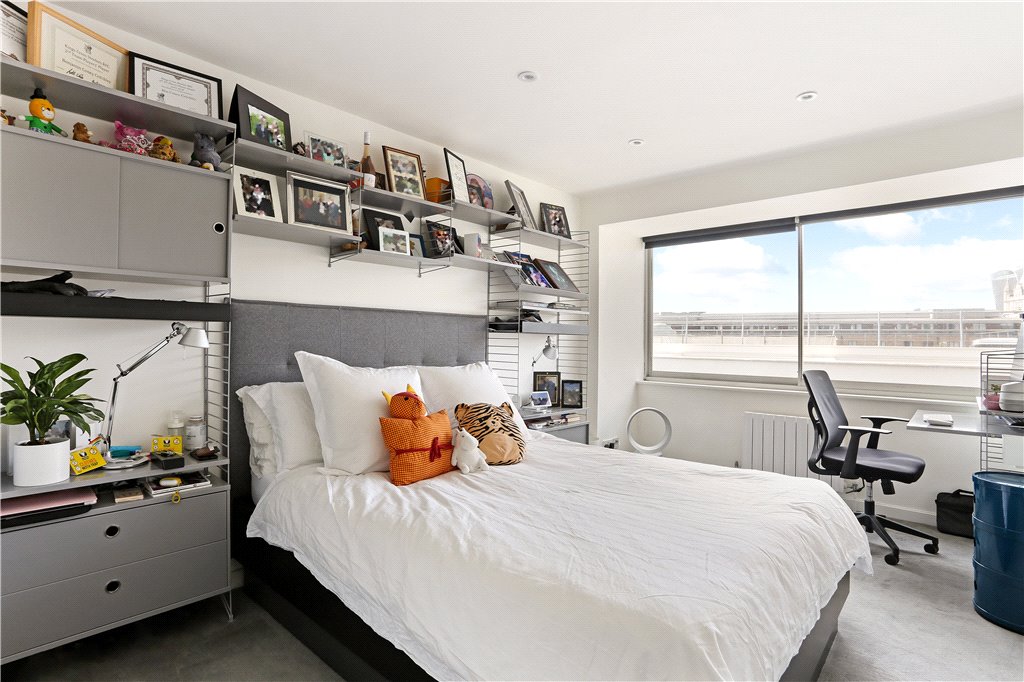 3 bed apartment for sale in Shad Thames, London  - Property Image 12