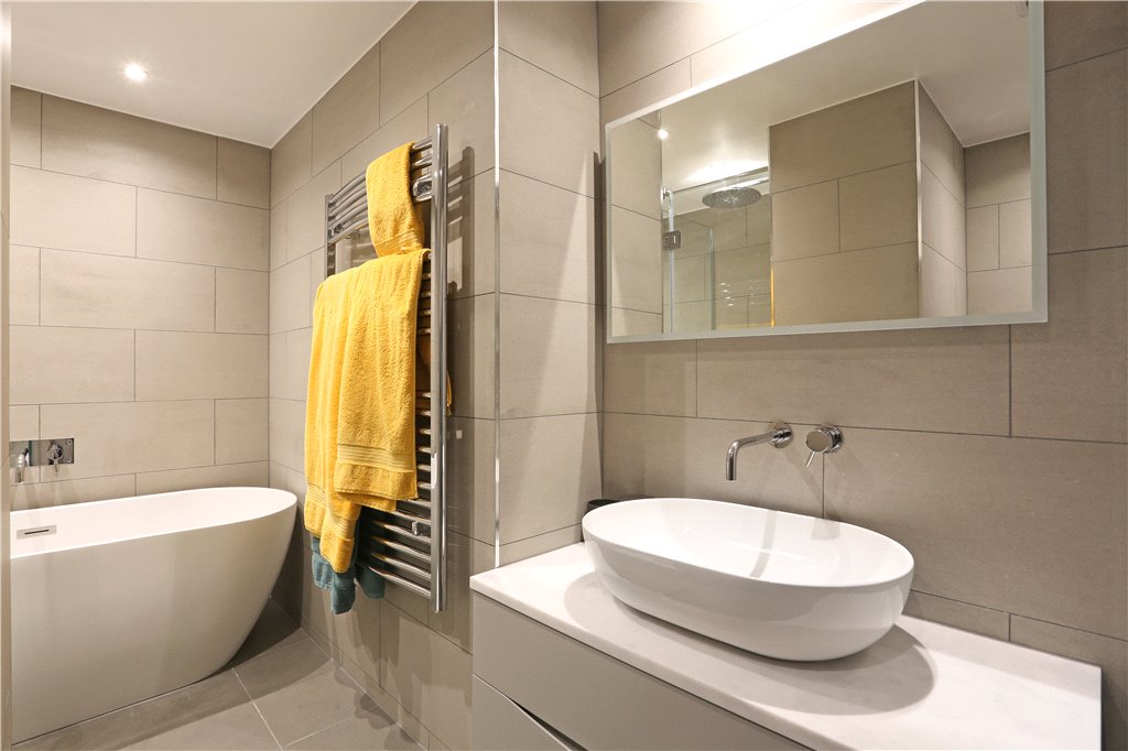 3 bed apartment for sale in Shad Thames, London  - Property Image 13