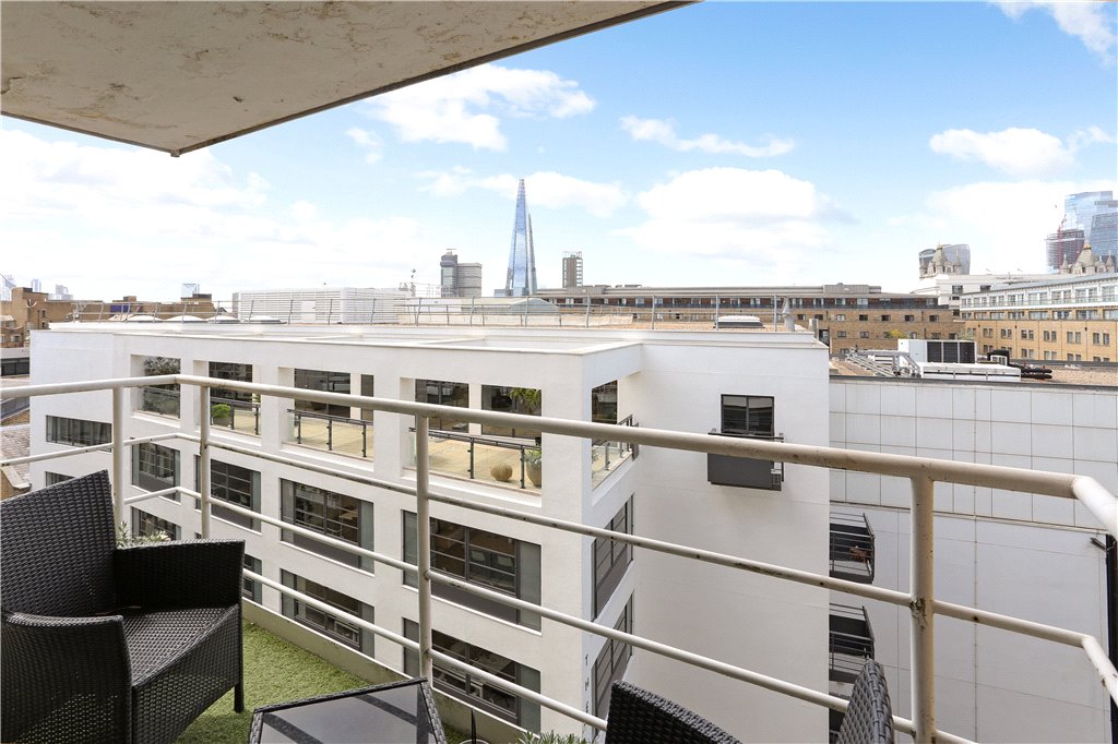 3 bed apartment for sale in Shad Thames, London  - Property Image 2
