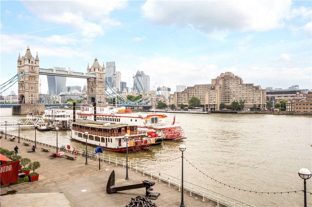 2 bed apartment for sale in Spice Quay Heights, 32 Shad Thames 0
