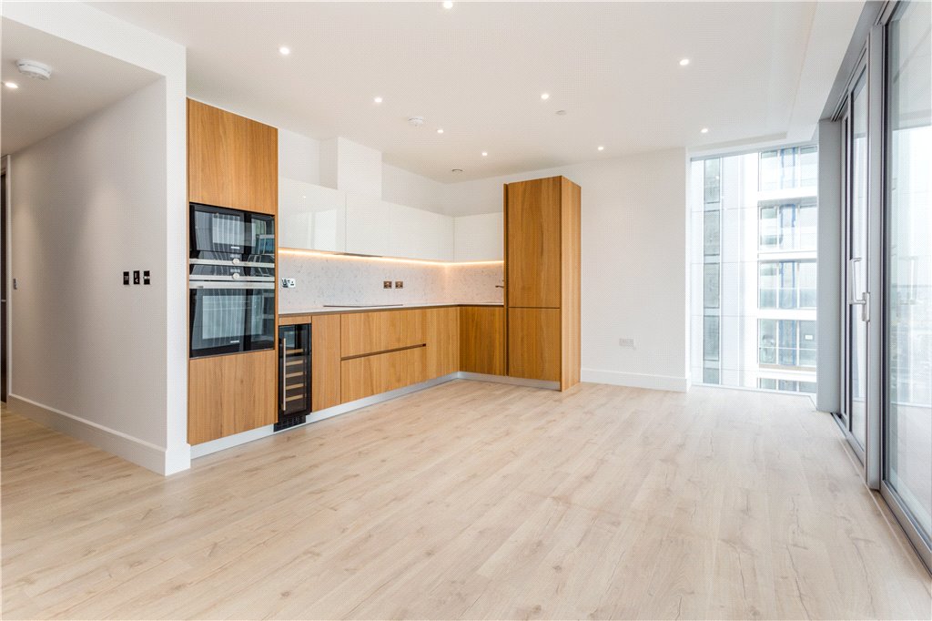 1 bed apartment to rent in Stable Walk, London  - Property Image 1
