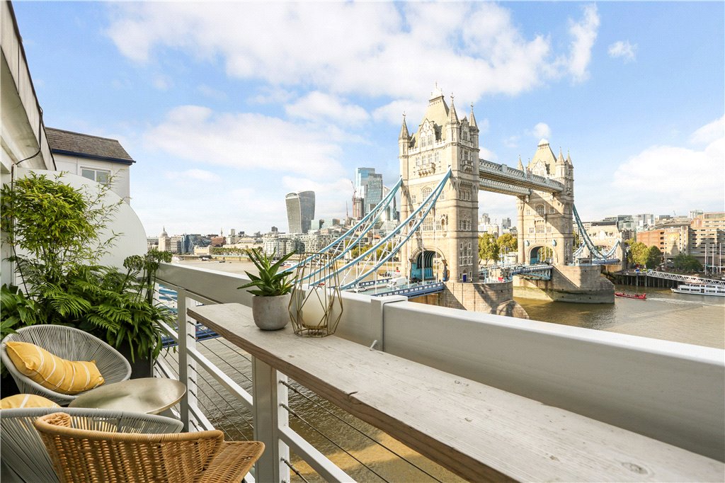 2 bed apartment for sale in Anchor Brewhouse, 50 Shad Thames 4