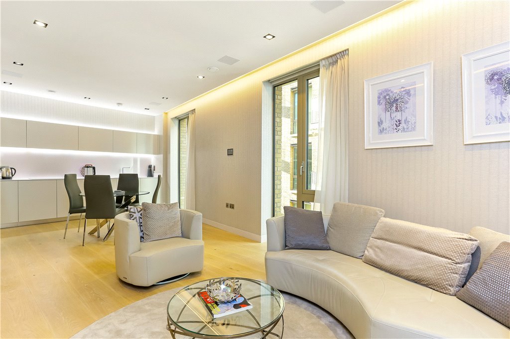 2 bed apartment for sale in Duchess Walk, London  - Property Image 2