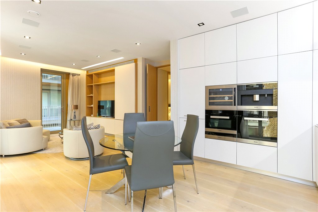 2 bed apartment for sale in Duchess Walk, London  - Property Image 9