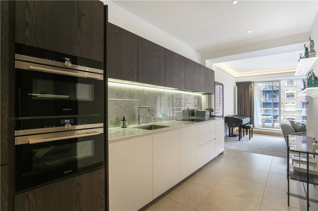 Apartment for sale in Shad Thames, London  - Property Image 2