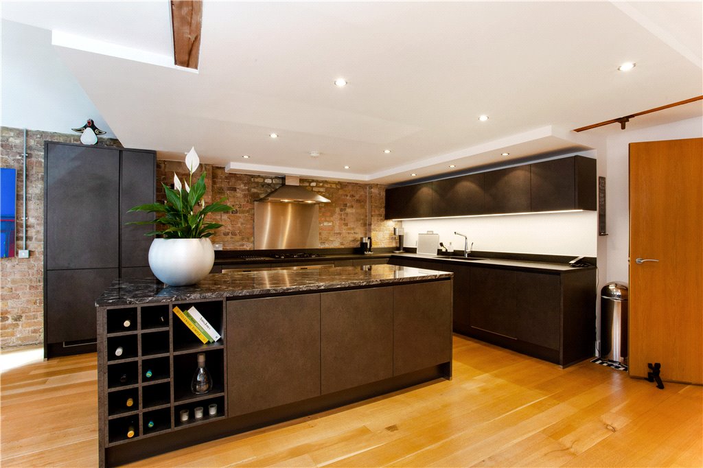 2 bed apartment for sale in Shad Thames, London  - Property Image 14