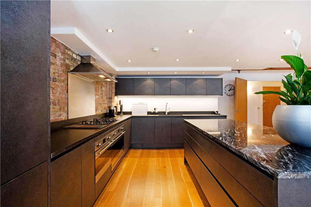 2 bed apartment for sale in Shad Thames, London  - Property Image 10