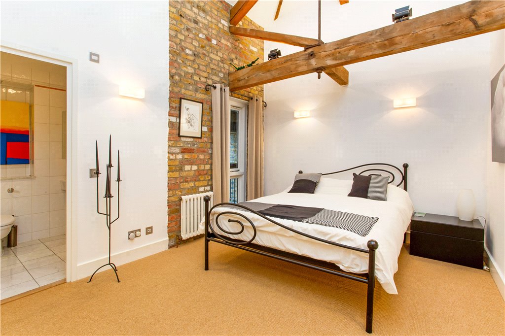 2 bed apartment for sale in Shad Thames, London  - Property Image 6