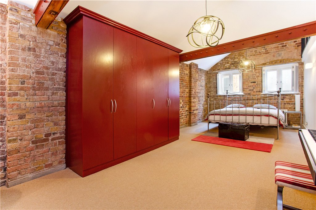 2 bed apartment for sale in Shad Thames, London  - Property Image 8