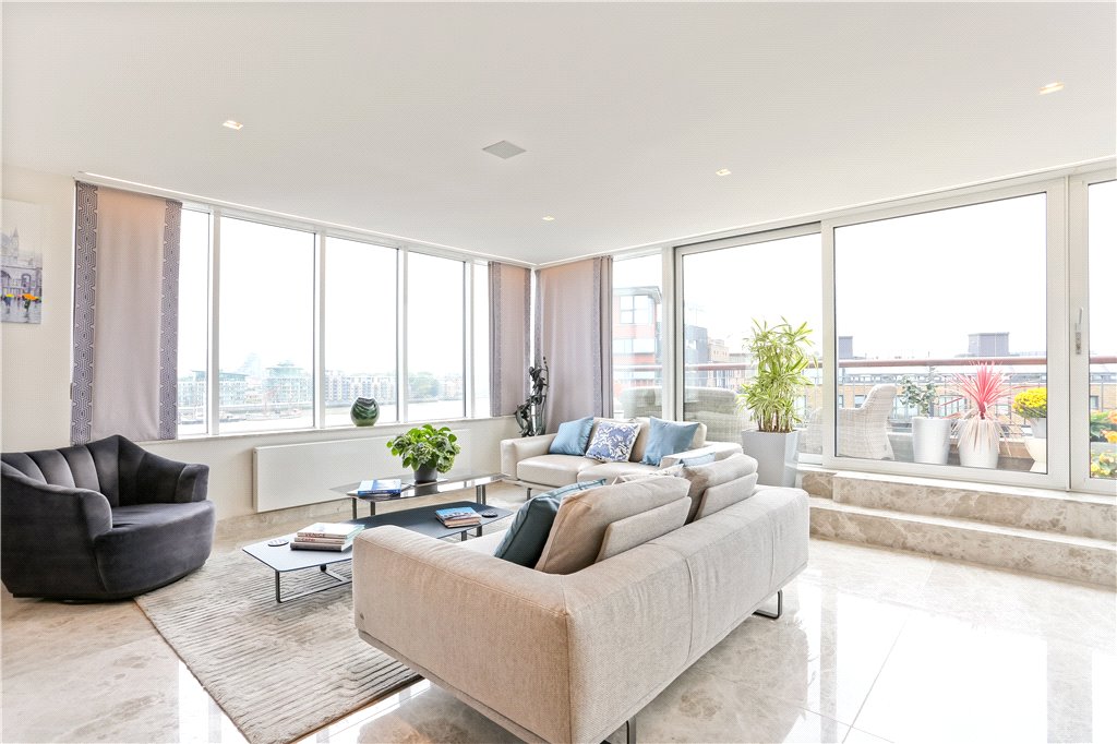 4 bed apartment for sale in Providence Square, London 3