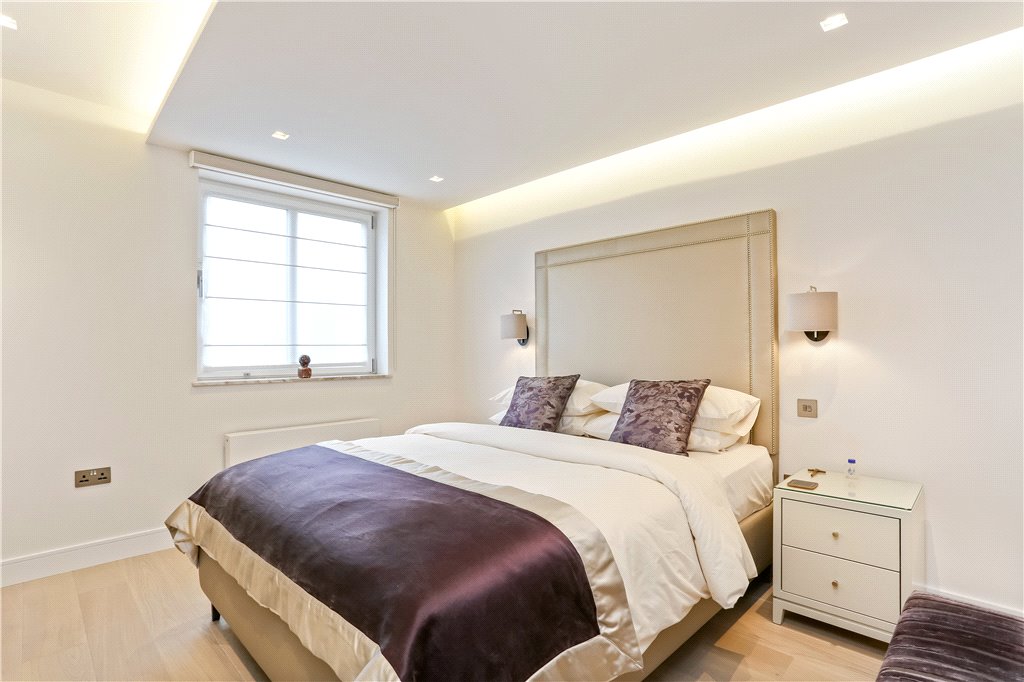 4 bed apartment for sale in Providence Square, London 29