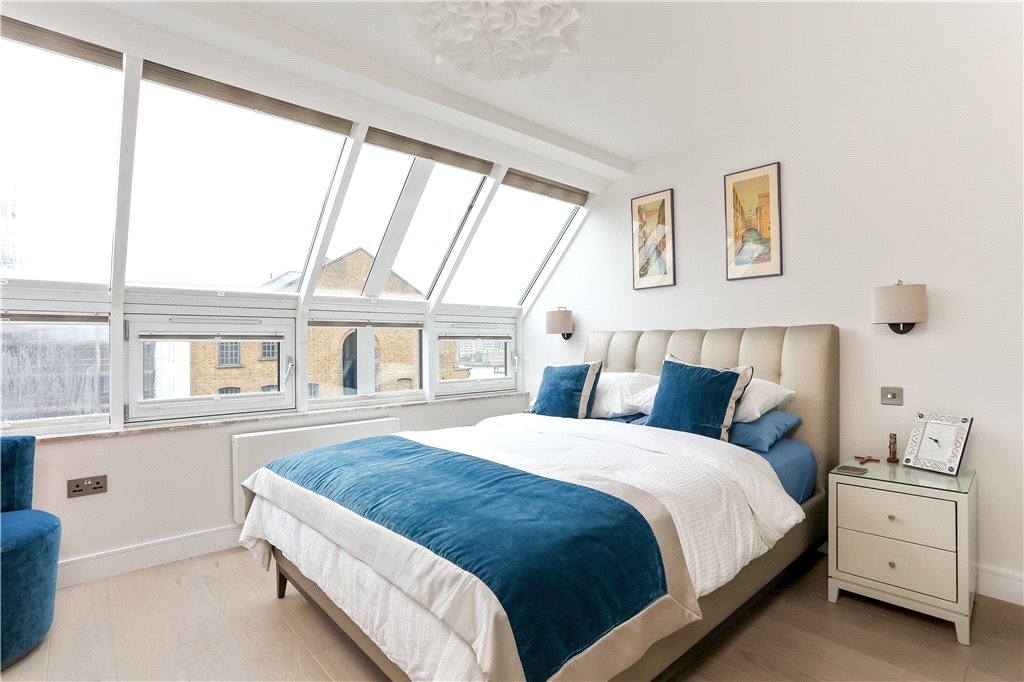 4 bed apartment for sale in Providence Square, London 17