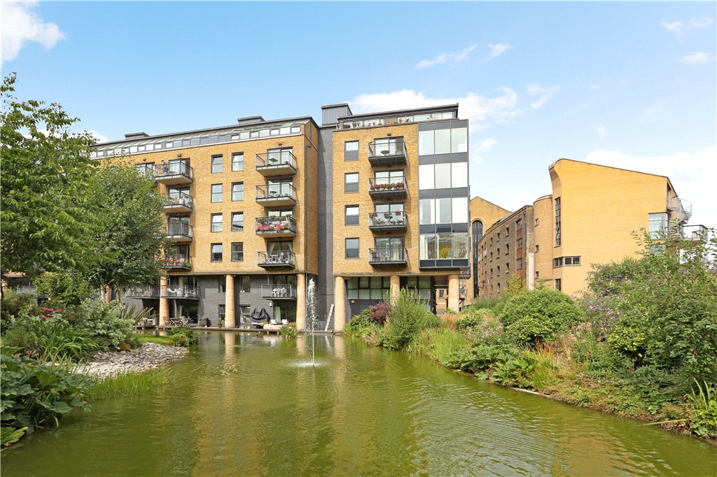 4 bed apartment for sale in Providence Square, London 32