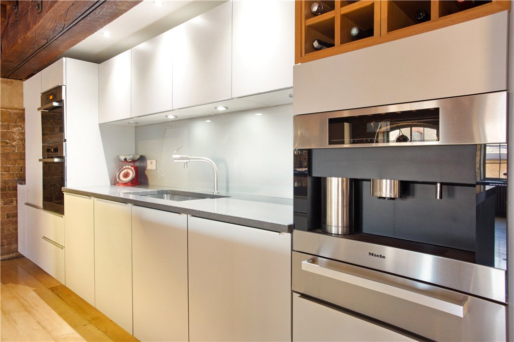 2 bed apartment for sale in New Concordia Wharf, Mill Street 8