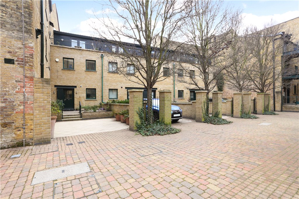 3 bed house for sale in Butlers & Colonial Wharf, London  - Property Image 1