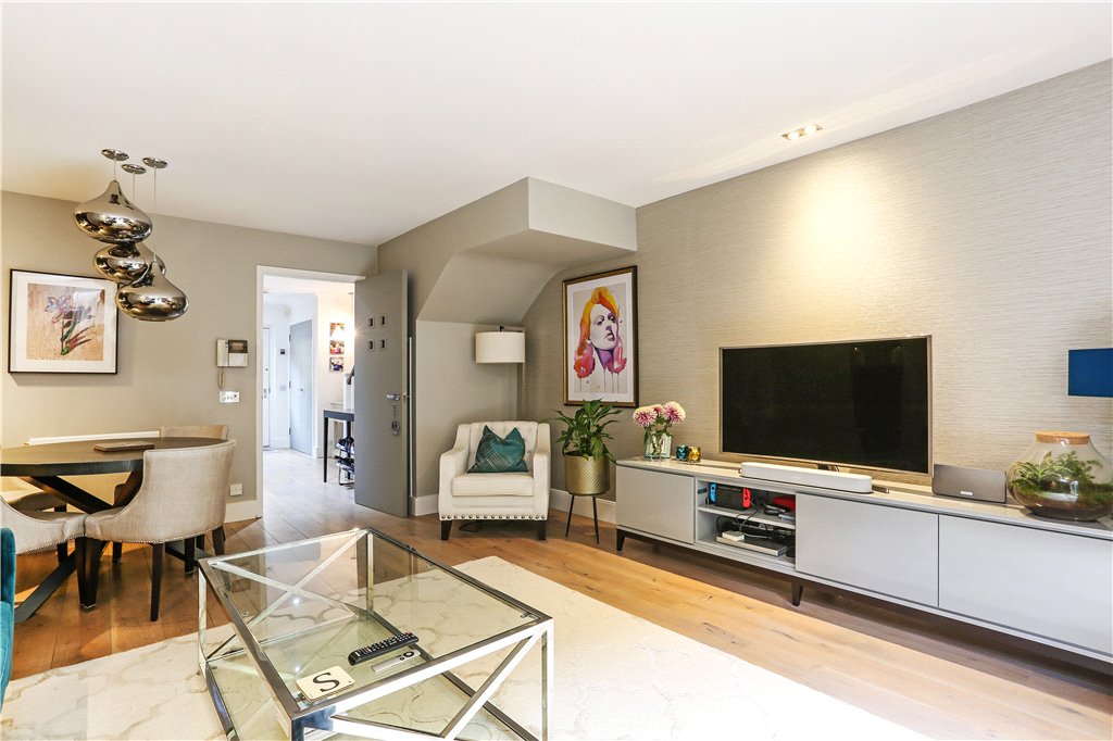 3 bed house for sale in Butlers & Colonial Wharf, London  - Property Image 5