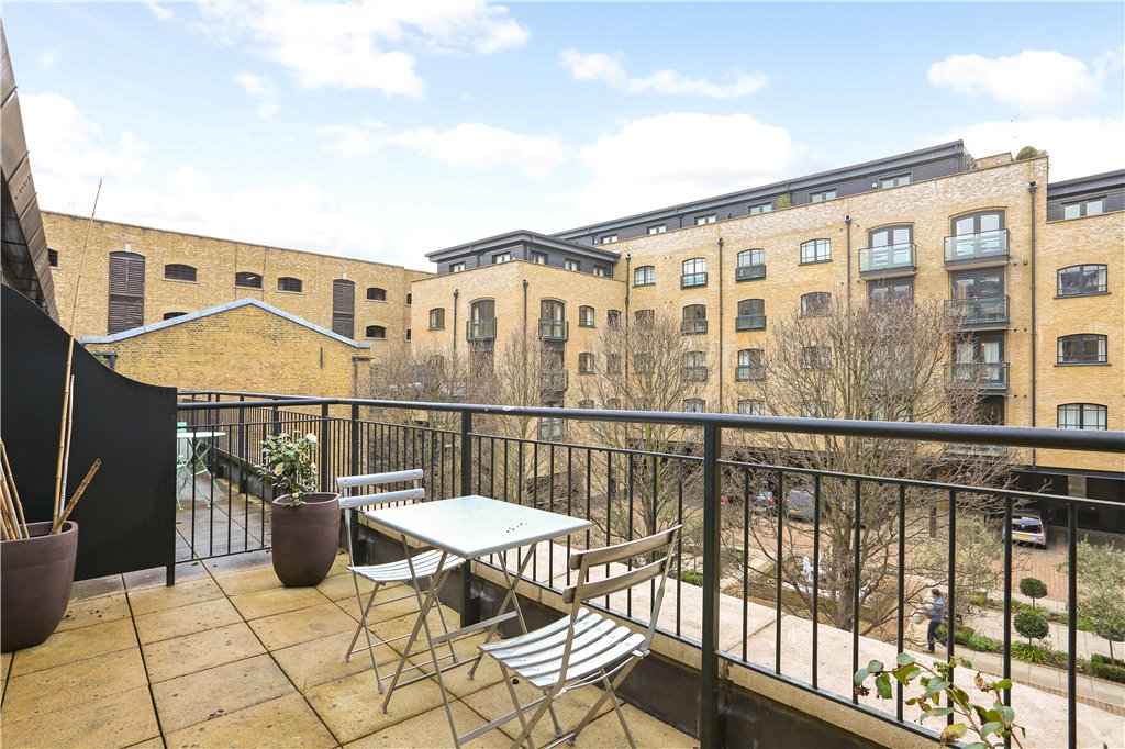 3 bed house for sale in Butlers & Colonial Wharf, London 17