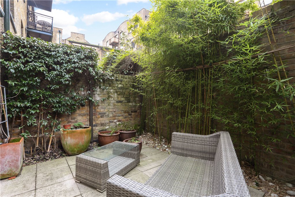 3 bed house for sale in Butlers & Colonial Wharf, London  - Property Image 3