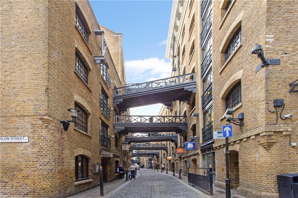 1 bed apartment for sale in Shad Thames, London  - Property Image 3
