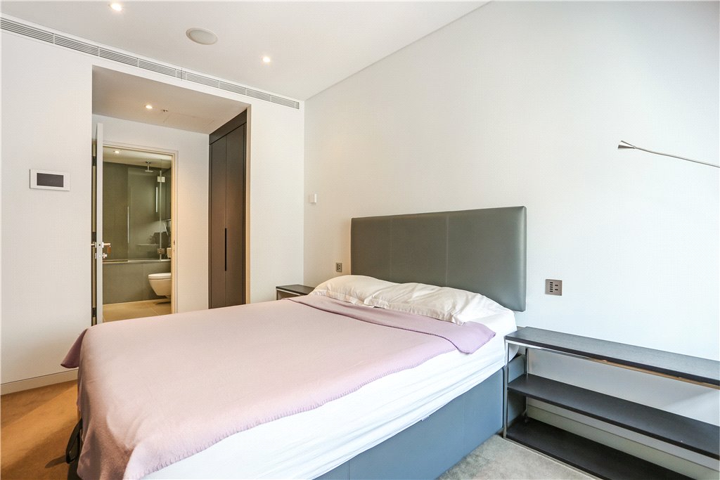 2 bed apartment for sale in Strand, London  - Property Image 4