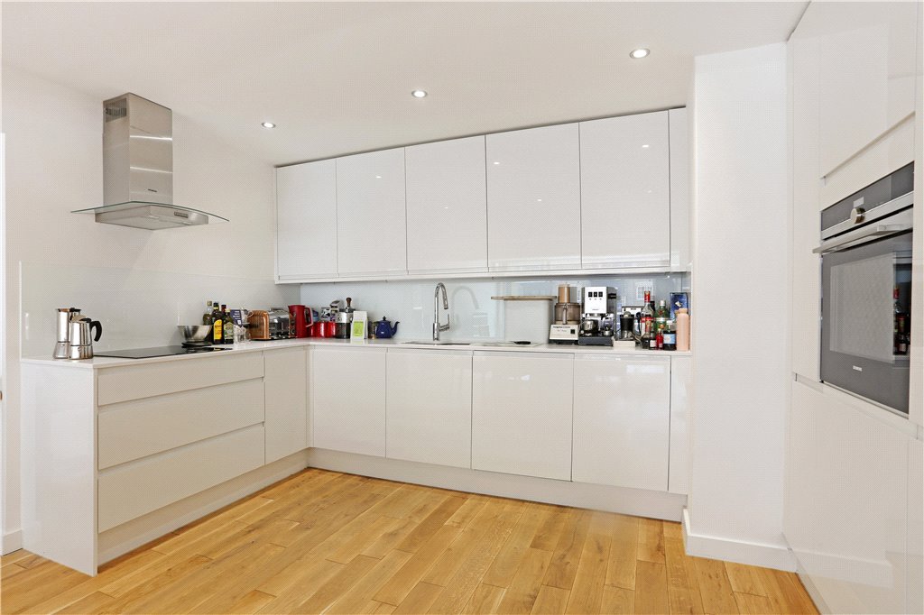 2 bed apartment for sale in Cinnamon Wharf, 24 Shad Thames 5