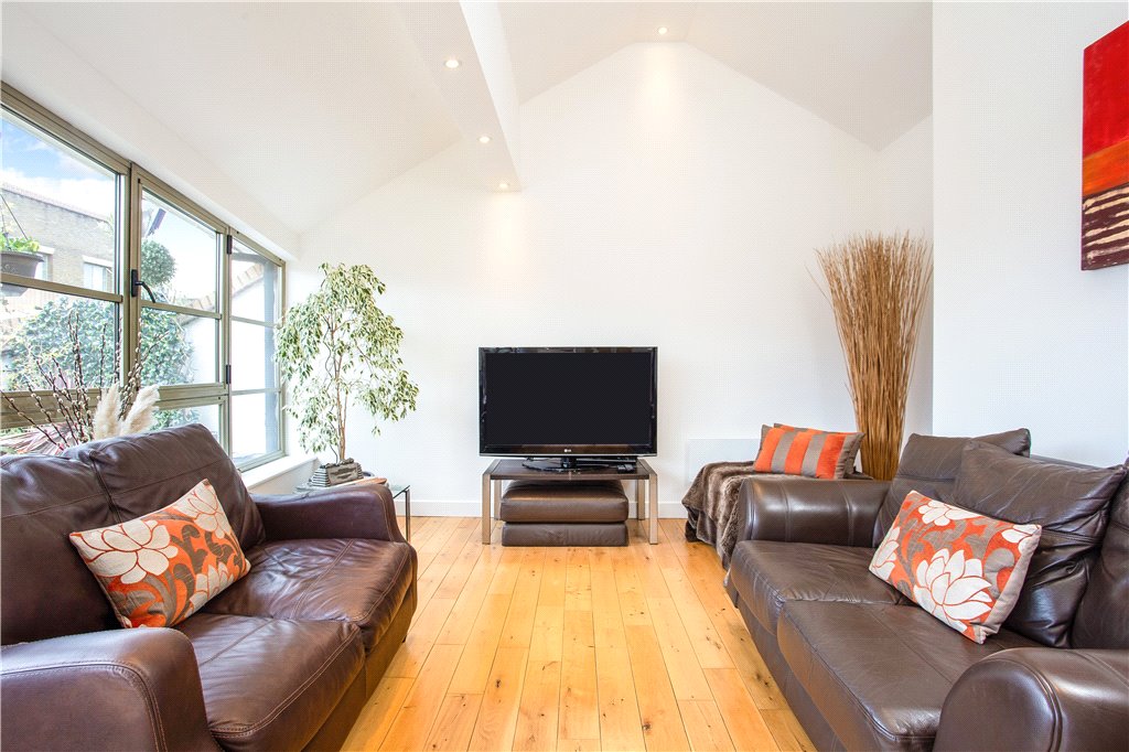 2 bed apartment for sale in The Circle, Queen Elizabeth Street 14