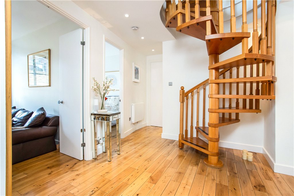 2 bed apartment for sale in The Circle, Queen Elizabeth Street 7
