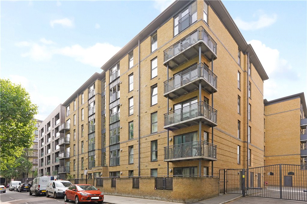 2 bed apartment for sale in Sandover House, 124 Spa Road 17