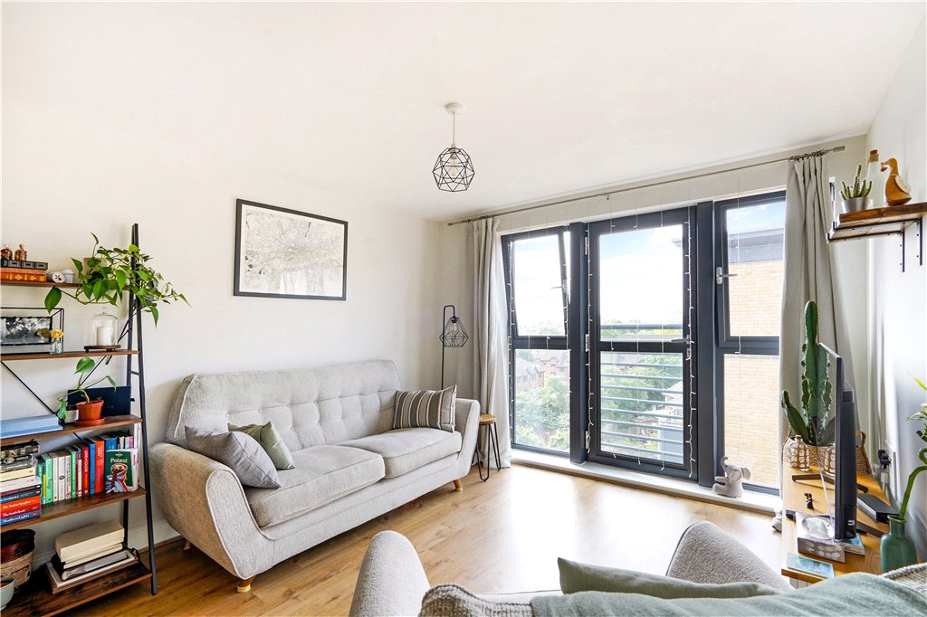 2 bed apartment for sale in Sandover House, 124 Spa Road 3