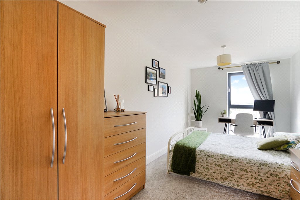 2 bed apartment for sale in Sandover House, 124 Spa Road 10