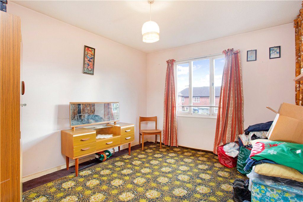 3 bed house for sale in Simms Road, London  - Property Image 10