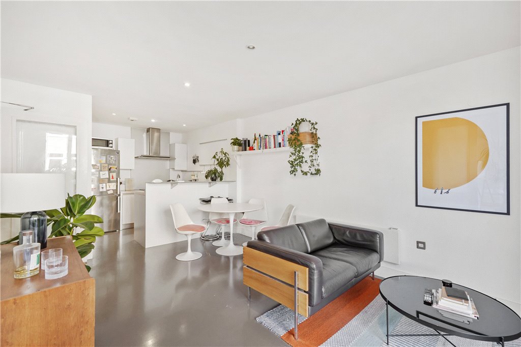 1 bed apartment for sale in Drysdale Street, London  - Property Image 5