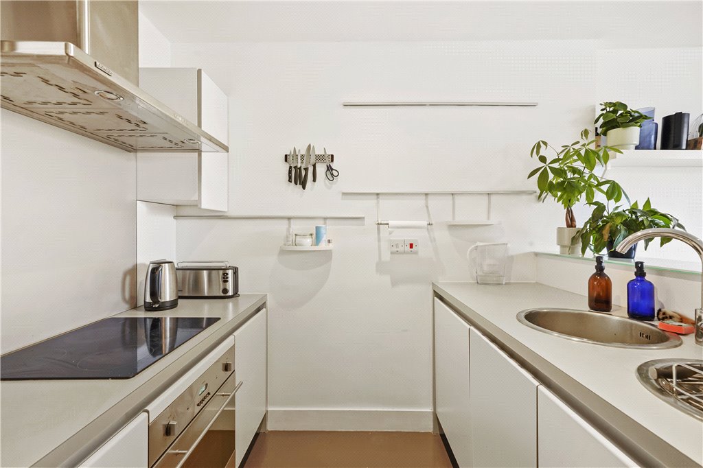 1 bed apartment for sale in Drysdale Street, London  - Property Image 8