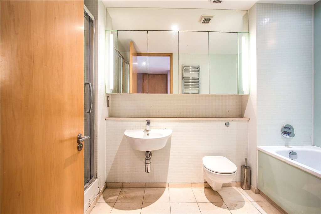1 bed apartment for sale in Shad Thames, London 10