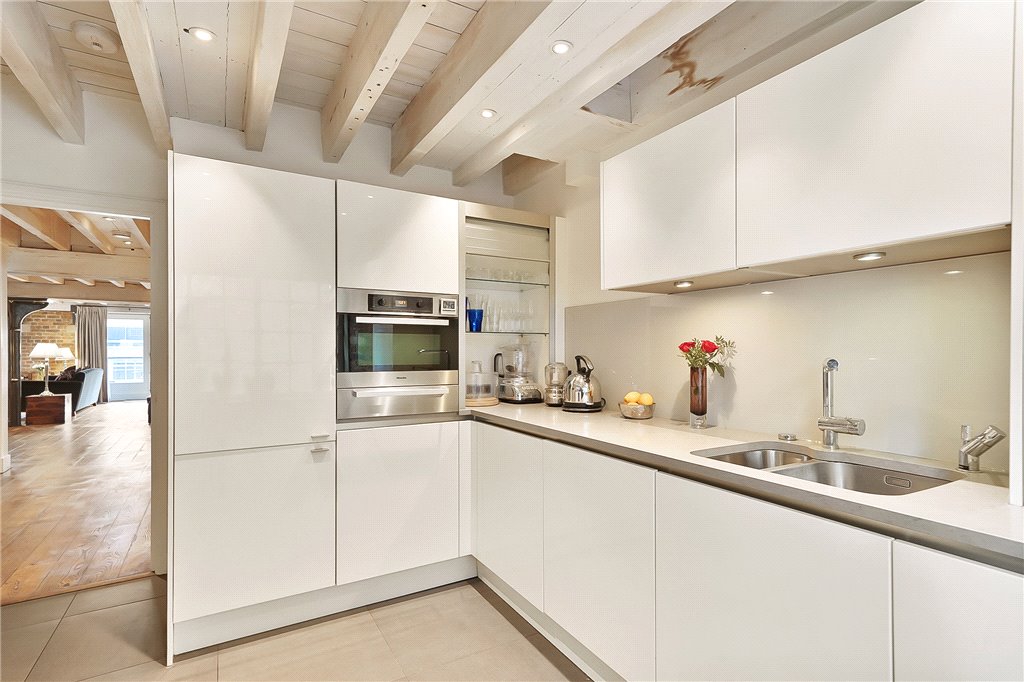 2 bed apartment for sale in New Concordia Wharf, Mill Street 10
