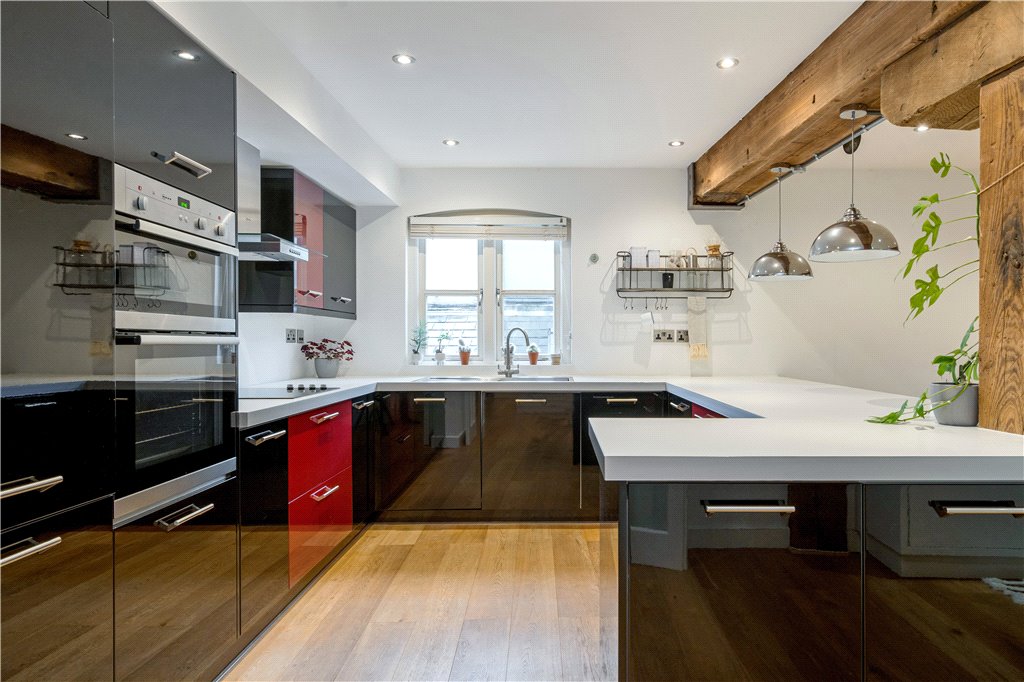 2 bed apartment for sale in Mill Street, London  - Property Image 3