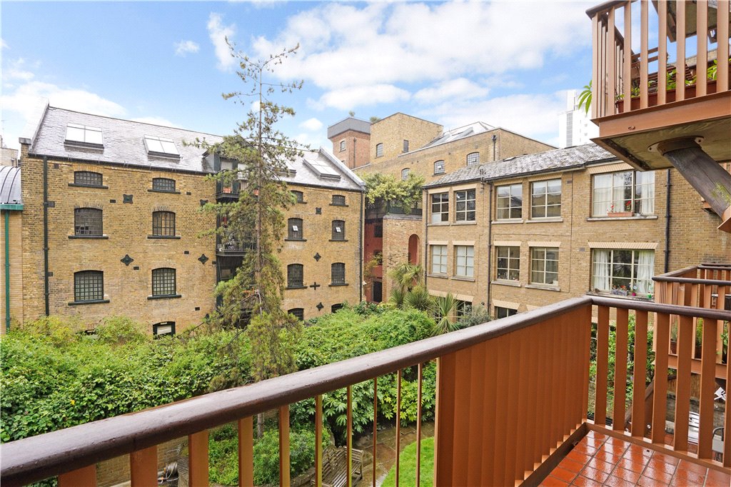 1 bed apartment for sale in Queen Elizabeth Street, London 1