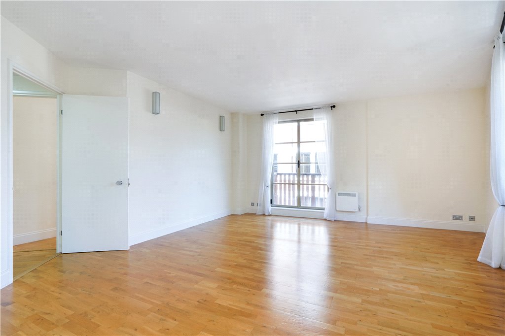 2 bed apartment for sale in Queen Elizabeth Street, London 2