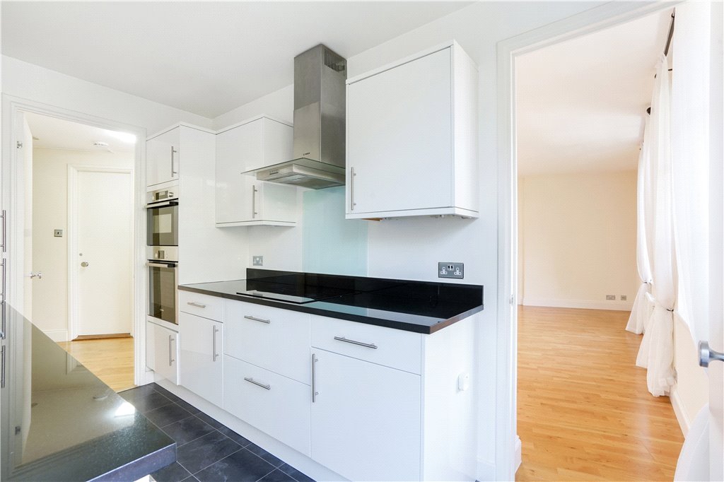 2 bed apartment for sale in Queen Elizabeth Street, London 8