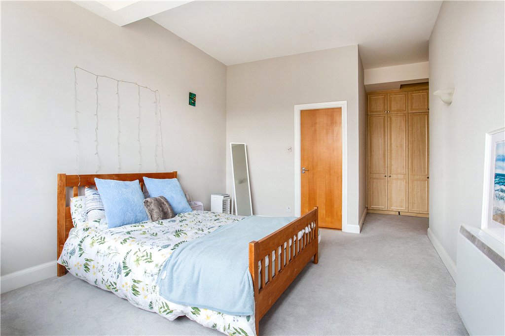 2 bed apartment for sale in Gainsford Street, London  - Property Image 10