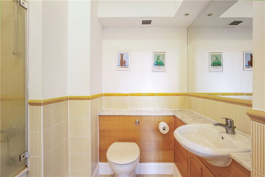2 bed apartment for sale in Gainsford Street, London  - Property Image 11