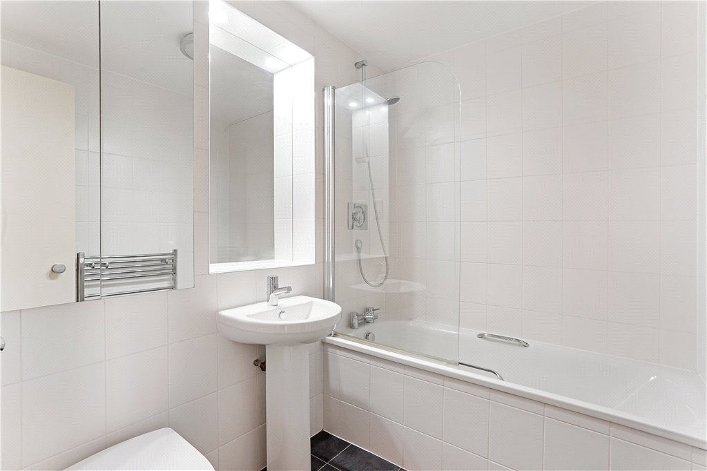 1 bed apartment for sale in Queen Elizabeth Street, London  - Property Image 11